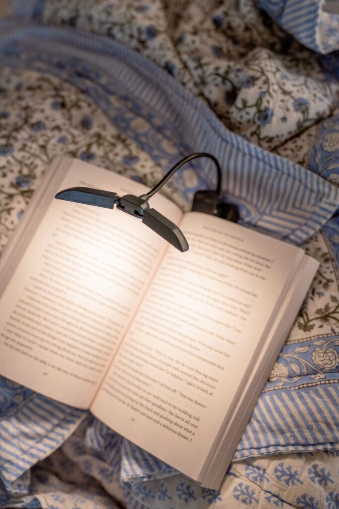 best book lights for reading in bed