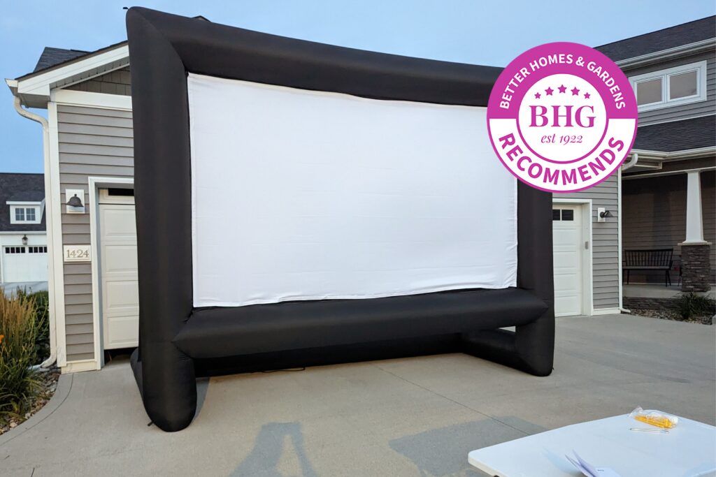 best outdoor movie screen